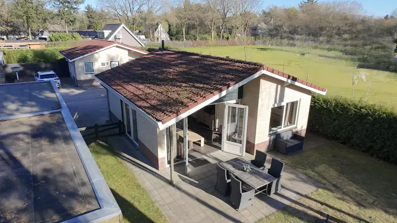 Beide huisjes van bovenaf gezien.